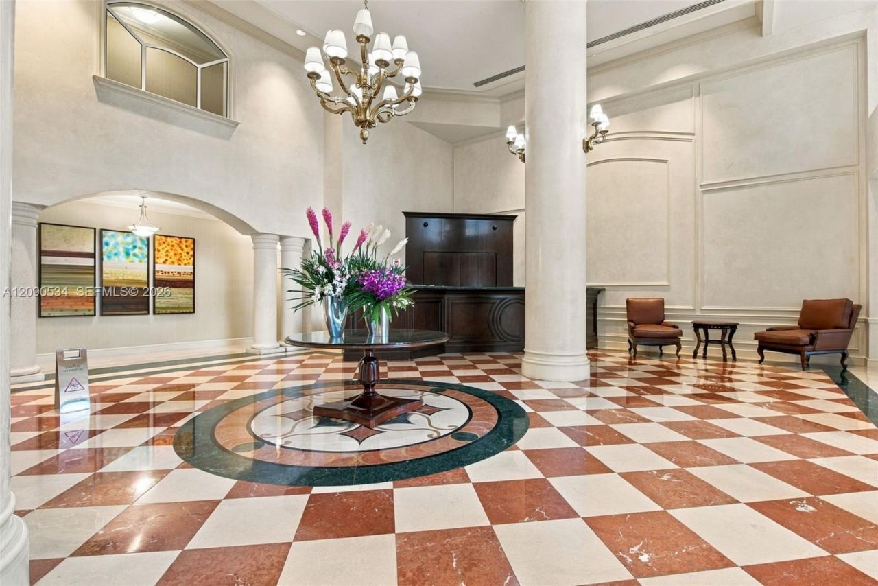 19900 E Country Club Dr , Unit 116, Aventura, FL 33180 Photo