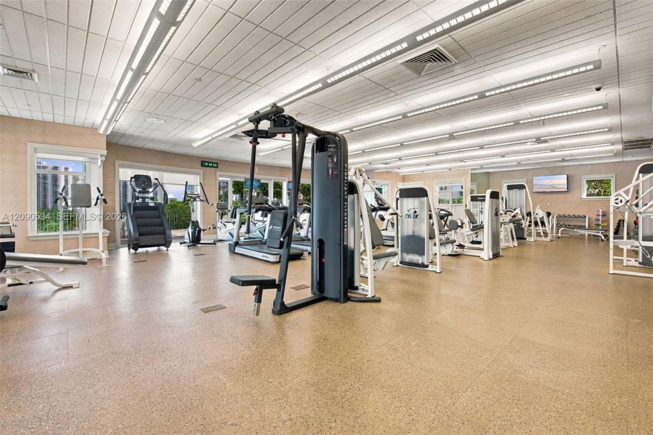 19900 E Country Club Dr , Unit 116, Aventura, FL 33180 Photo