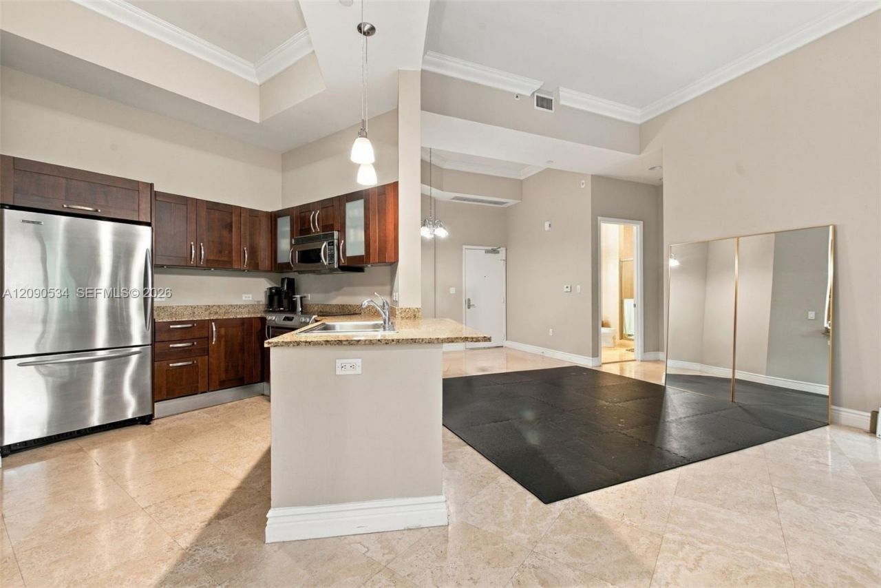 19900 E Country Club Dr , Unit 116, Aventura, FL 33180 Photo
