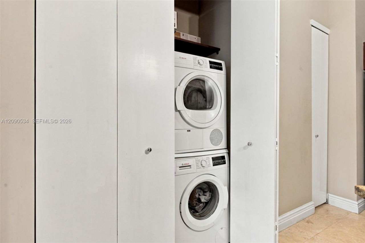 19900 E Country Club Dr , Unit 116, Aventura, FL 33180 Photo