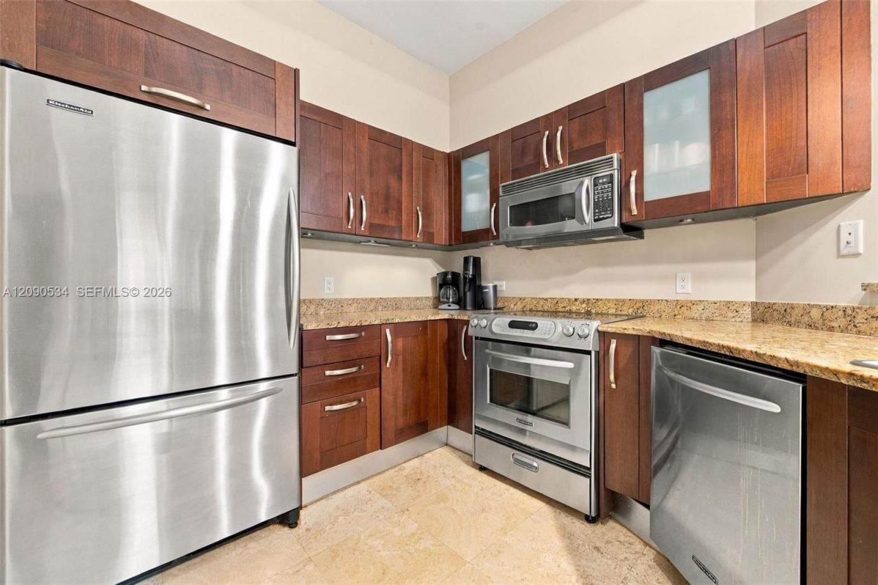19900 E Country Club Dr , Unit 116, Aventura, FL 33180 Photo