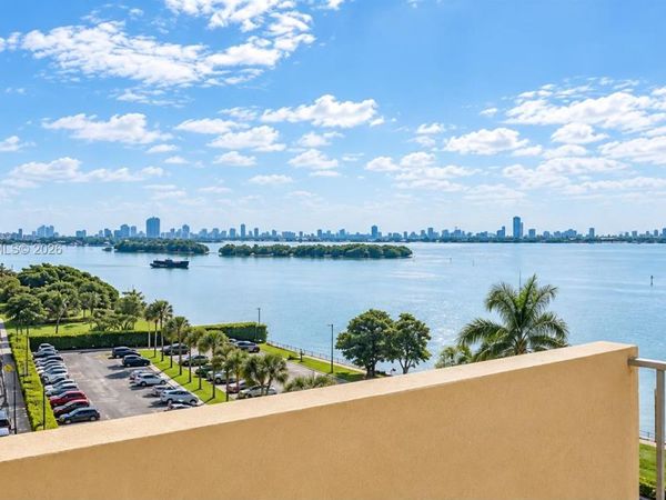 880 NE 69th St, Unit 7M, Miami, FL 33138