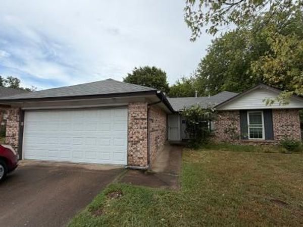 5605 S Juniper Avenue , Broken Arrow, OK 74011
