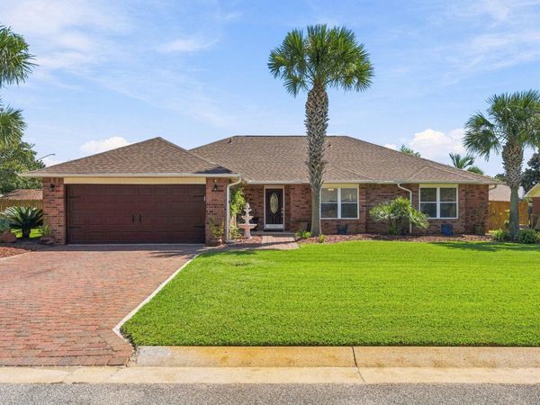 2088 Jessica Way, Navarre, FL 32566