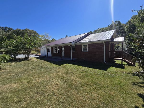 237 Brazzle Rd, Waverly, TN 37185