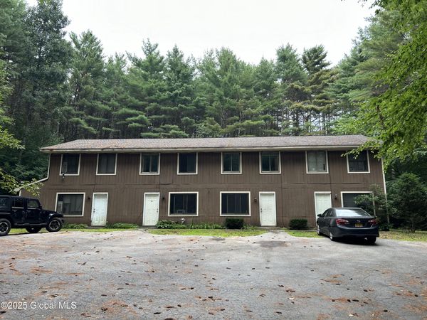 7112 Antioch Road, Unit A, Middle Grove, NY 12074