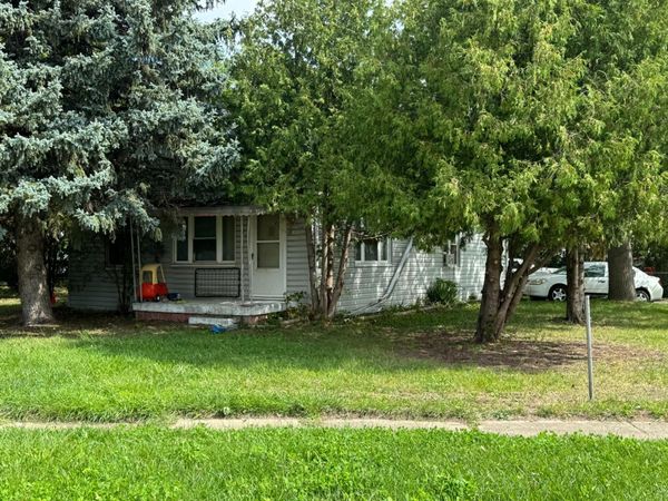 2302 Branch Road, Flint, MI 48506