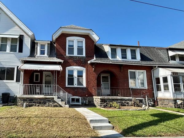 17 WALNUT STREET , MARCUS HOOK, PA 19061