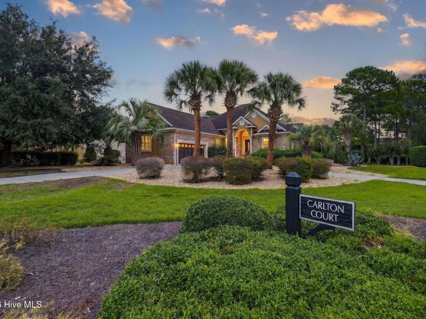 498 Carlton Court SW, Ocean Isle Beach, NC 28469