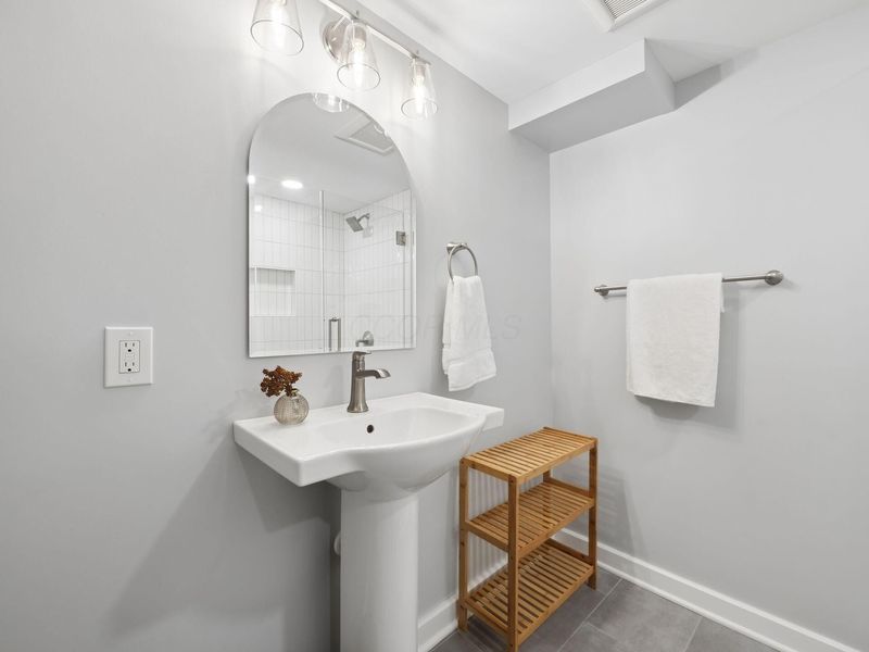 1300 W 1st Avenue, Columbus, OH 43212 Photo 22