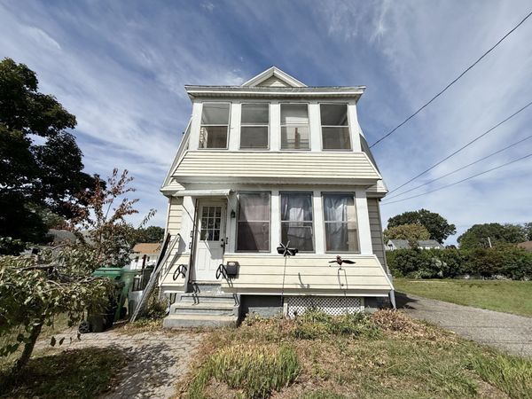 30 Dalton Ave, Chicopee, MA 01020