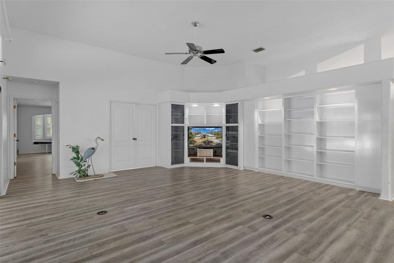 35 Captains Cove Road , Inglis, FL 34449 Photo