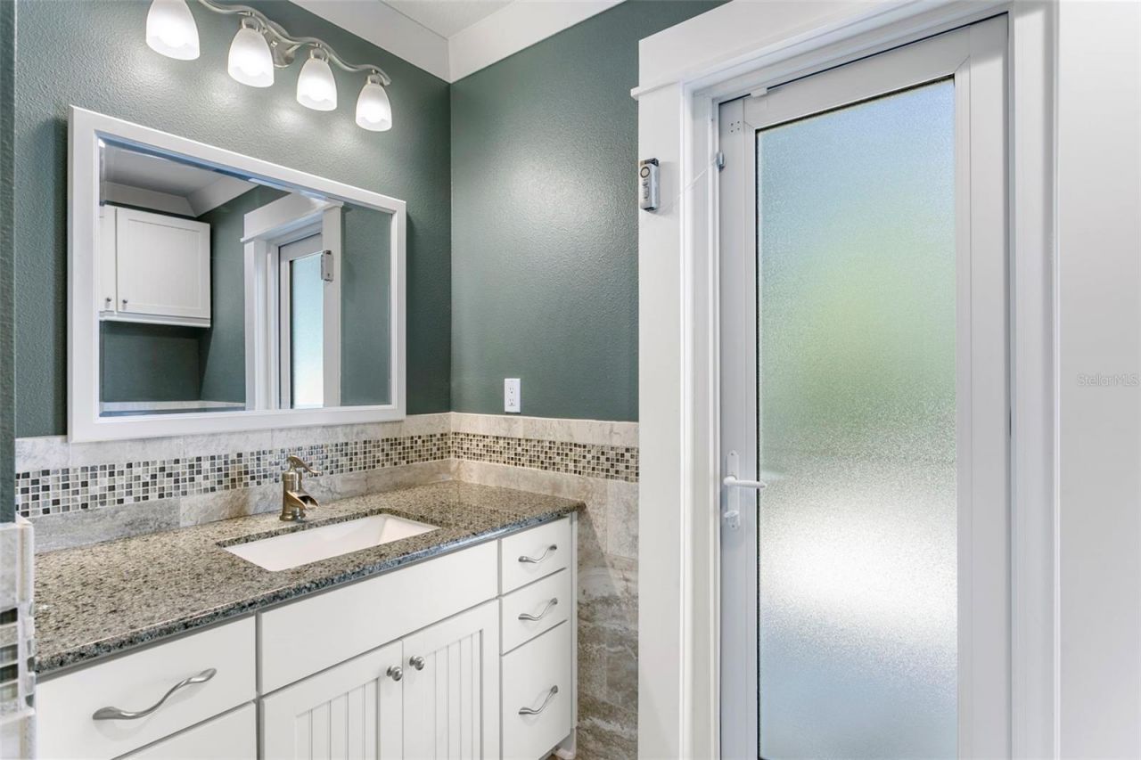 2805 Gulf City Road, Ruskin, FL 33570 Photo