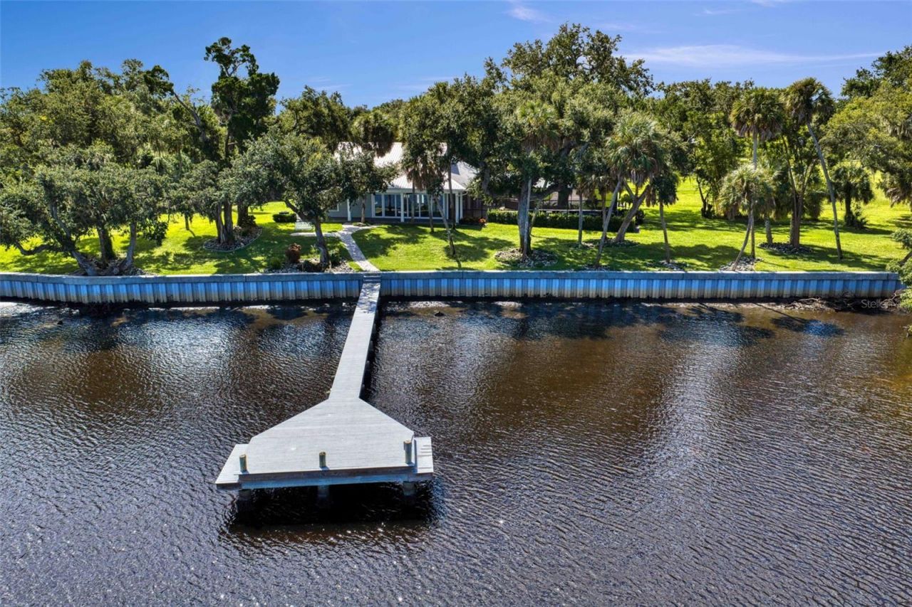 2805 Gulf City Road, Ruskin, FL 33570 Photo
