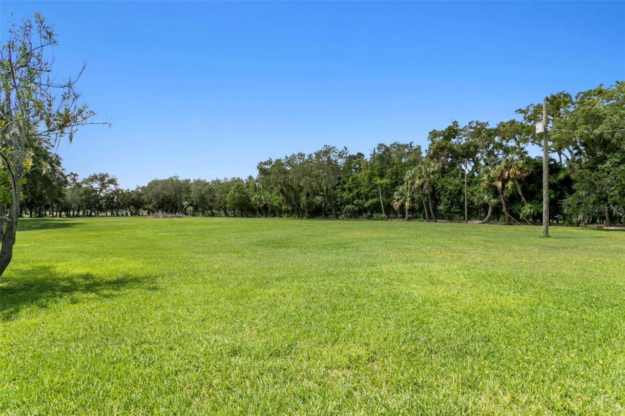2805 Gulf City Road, Ruskin, FL 33570 Photo