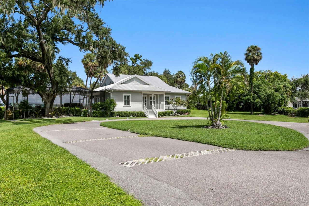 2805 Gulf City Road, Ruskin, FL 33570 Photo