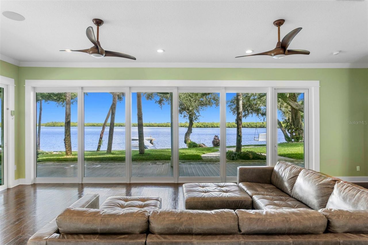 2805 Gulf City Road, Ruskin, FL 33570 Photo