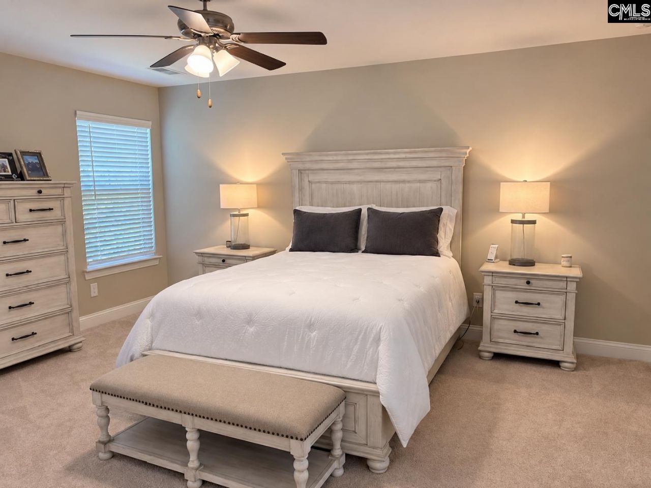 318 Clarendon Court  Photo 9