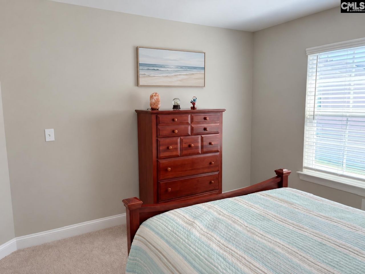 318 Clarendon Court  Photo 16