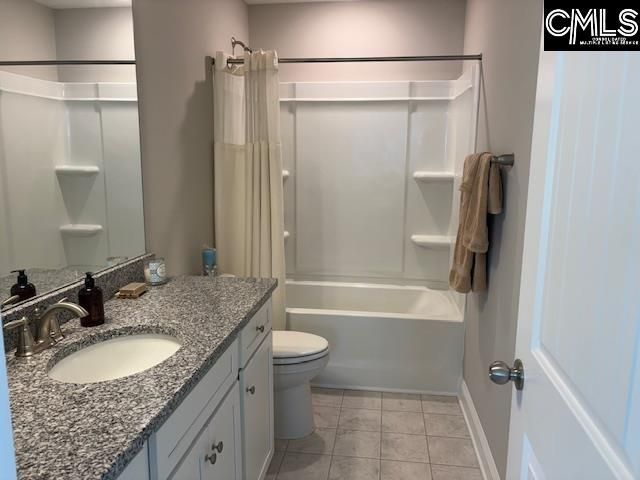 318 Clarendon Court  Photo 17