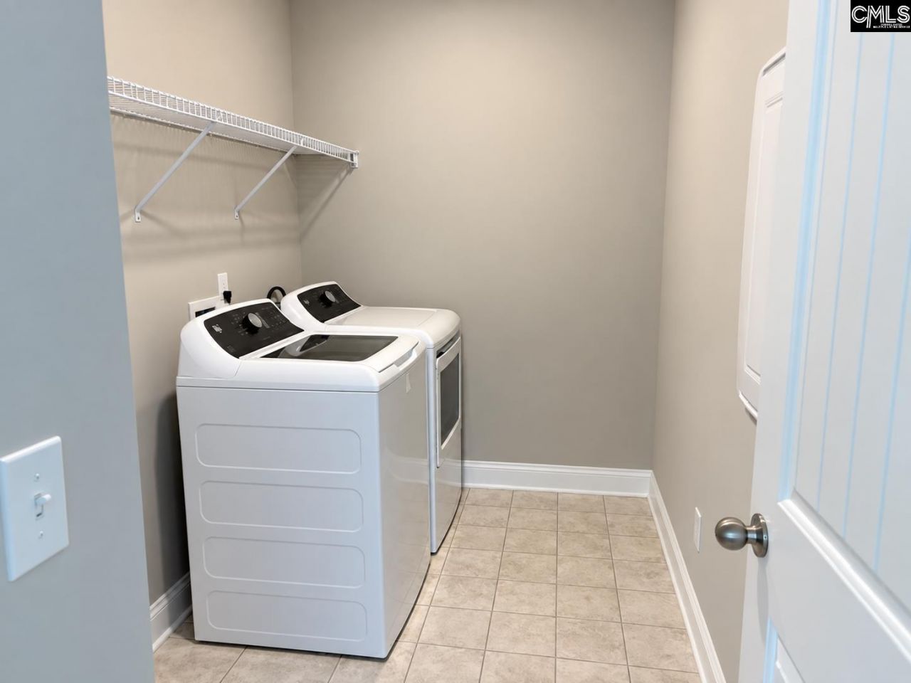 318 Clarendon Court  Photo 19