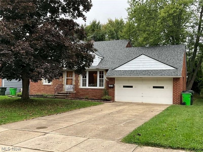 24079 Glenbrook Boulevard, Euclid, OH 44117 Photo 1