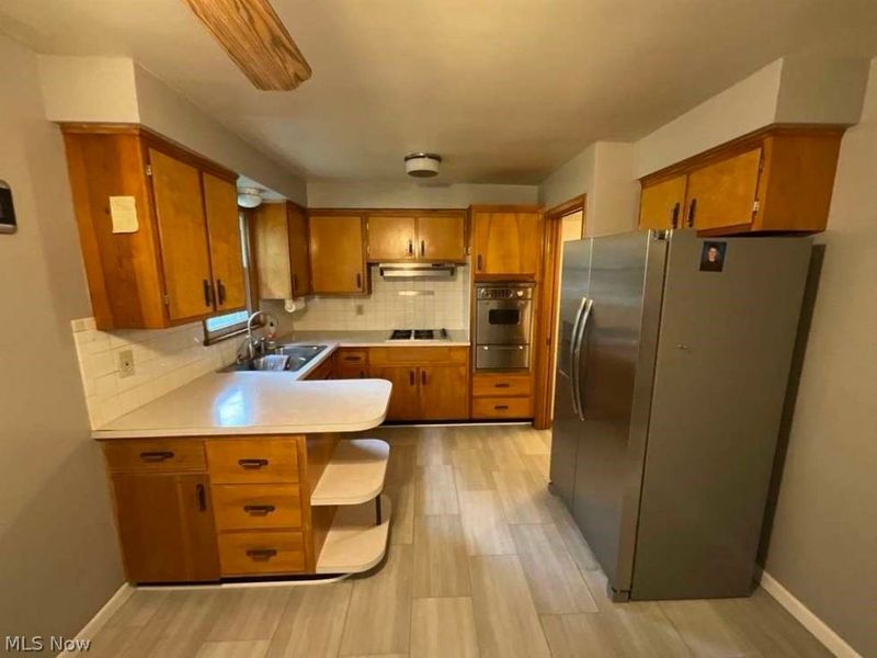 24079 Glenbrook Boulevard, Euclid, OH 44117 Photo 8