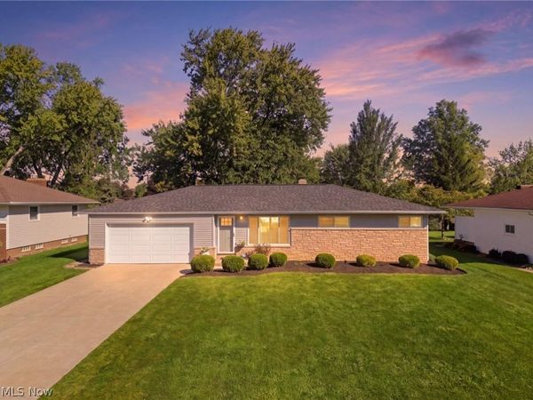 567 Twilight Drive , Seven Hills, OH 44131