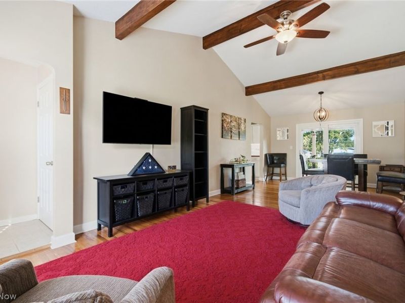 567 Twilight Drive, Seven Hills, OH 44131 Photo 5