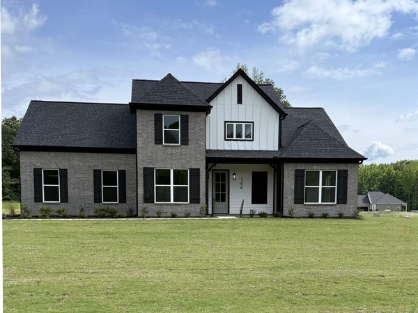 250 CENTERLINE ROPER LOOP, Byhalia, MS 38611