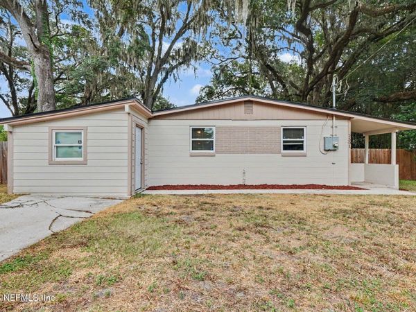 2501 RED ROBIN Drive E, Jacksonville, FL 32210