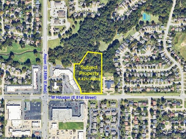 W Houston Street , Broken Arrow, OK 74012