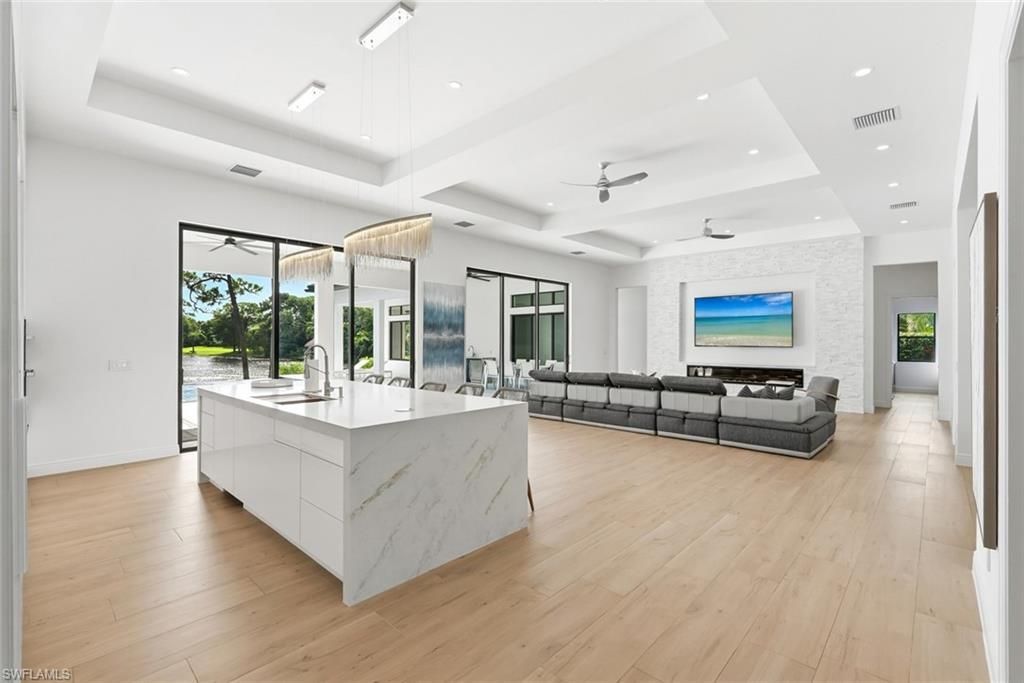 6590 Trail Blvd , Naples, FL 34108 Photo