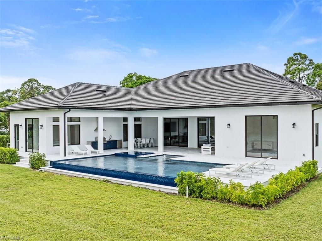 6590 Trail Blvd , Naples, FL 34108 Photo