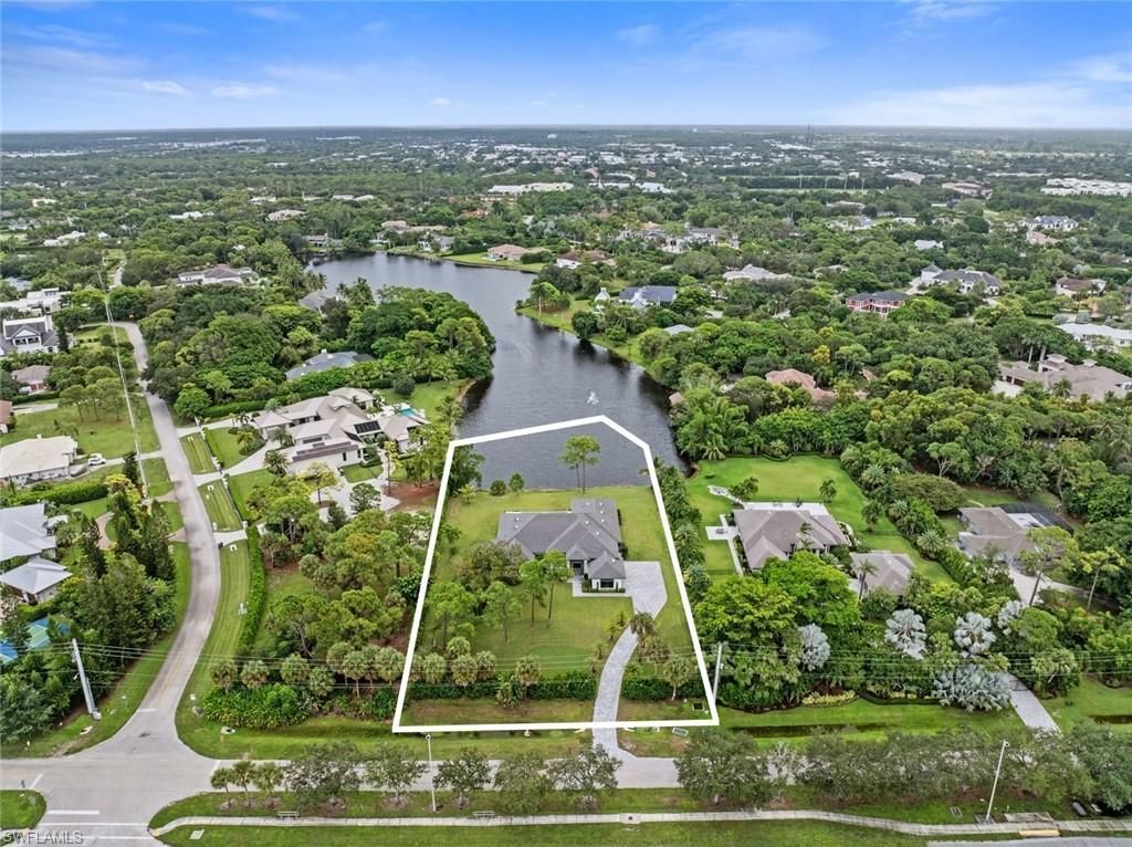 6590 Trail Blvd , Naples, FL 34108 Photo