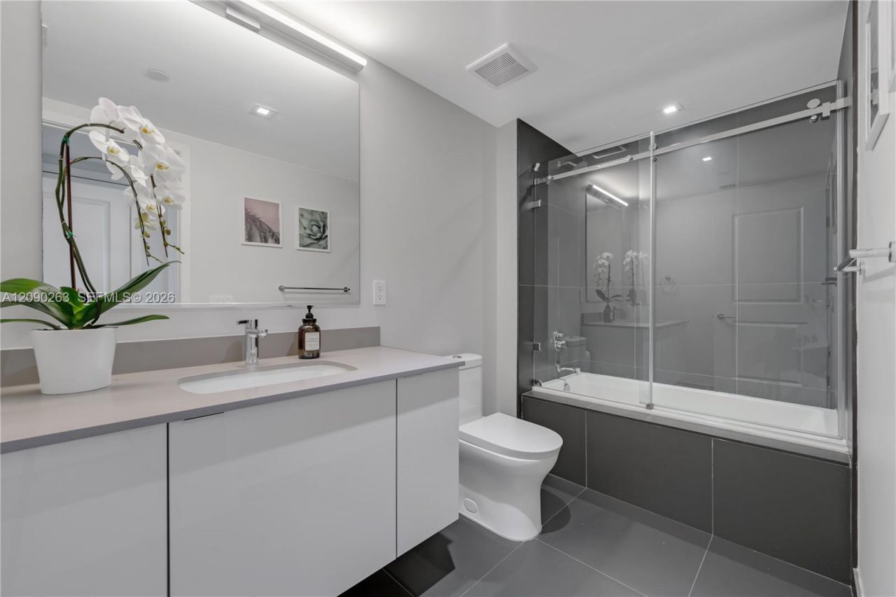 1600 NE 1st Ave , Unit 2916, Miami, FL 33132 Photo