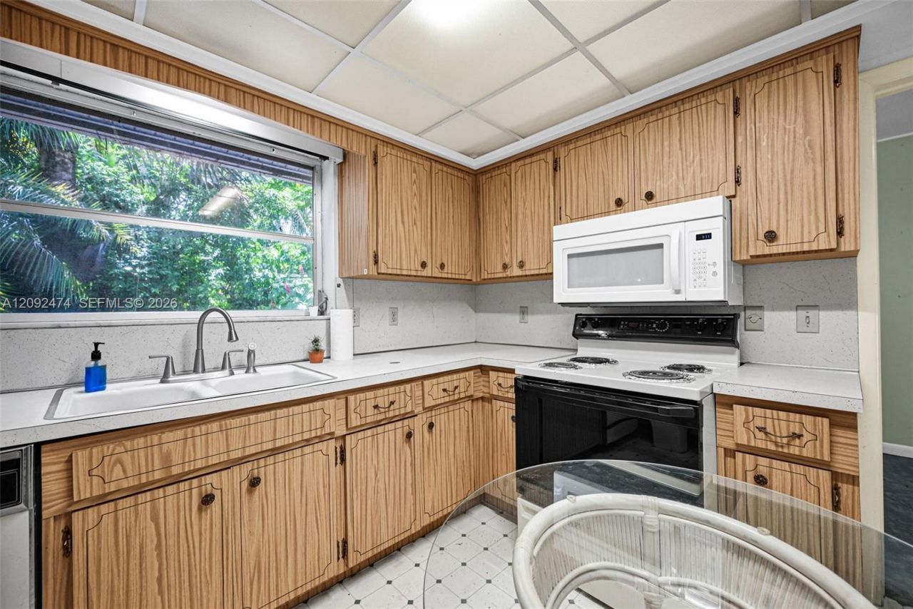 182 NW 16th St , Homestead, FL 33030 Photo