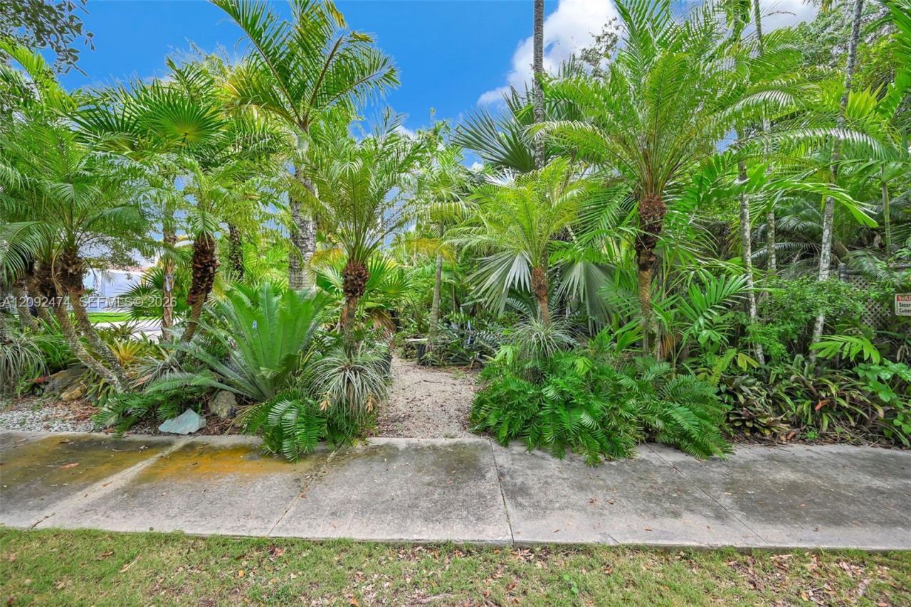 182 NW 16th St , Homestead, FL 33030 Photo