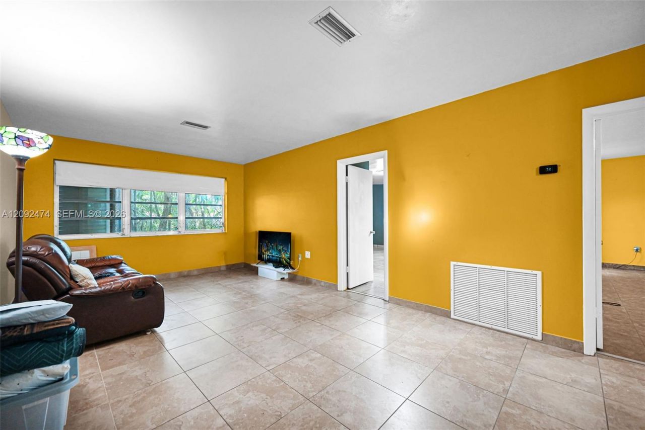 182 NW 16th St , Homestead, FL 33030 Photo