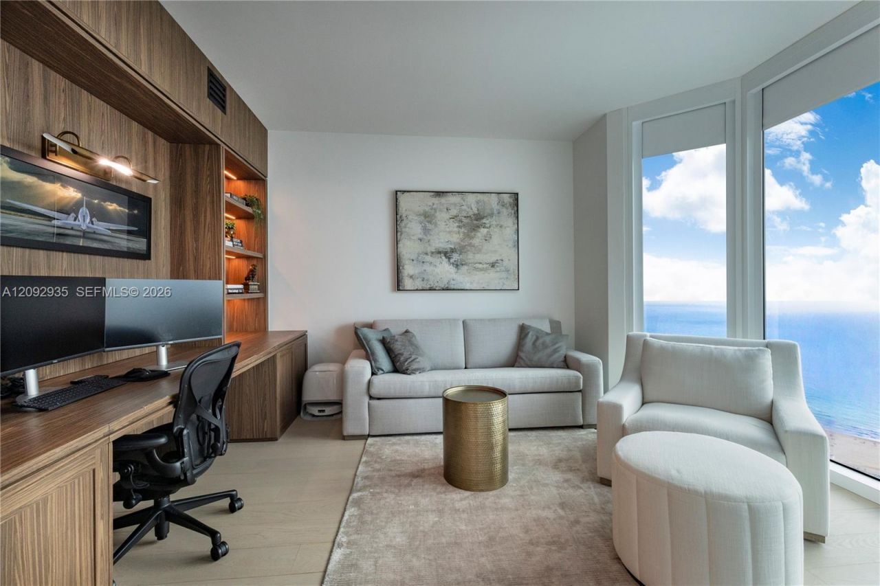 300 S Pointe Dr, Unit 4206, Miami Beach, FL 33139 Photo