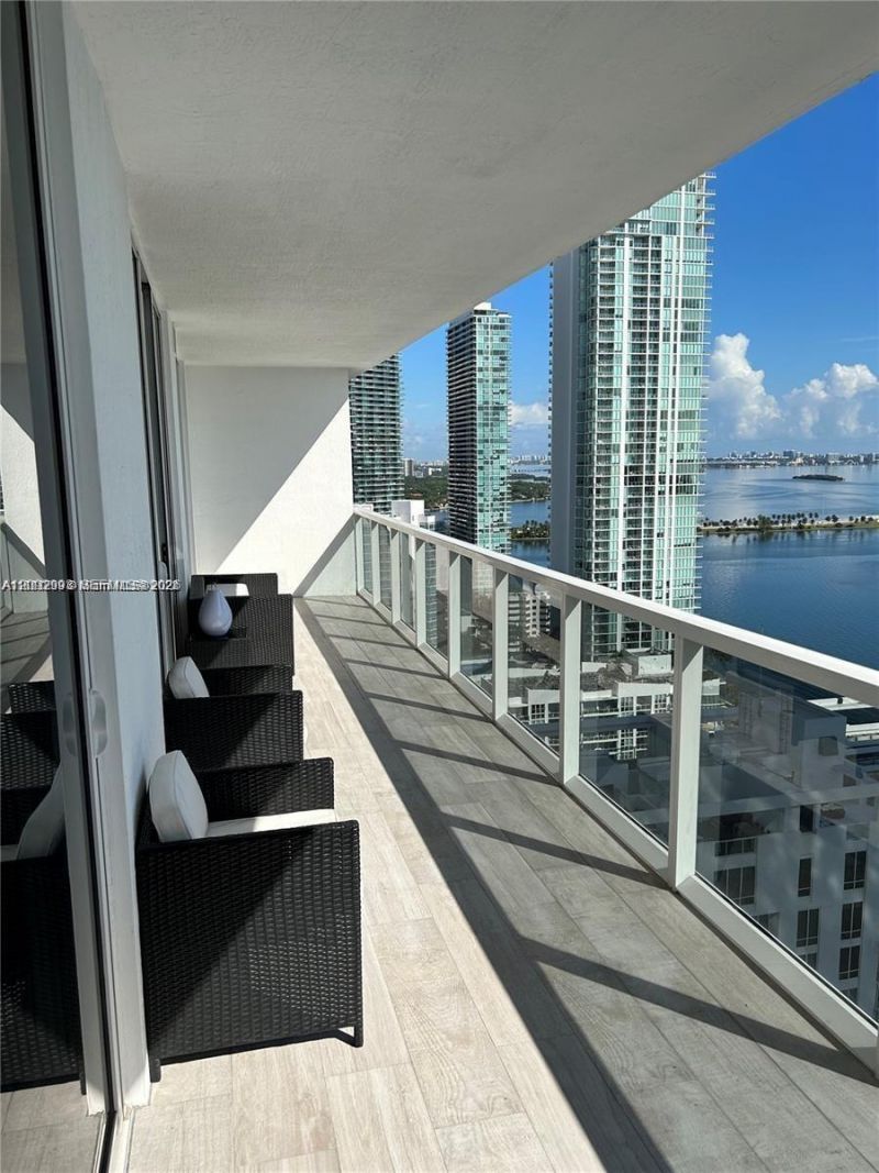 600 NE 27th St , Unit 3003, Miami, FL 33137 Photo