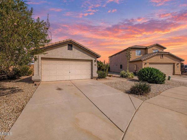 31193 N MESQUITE Way, San Tan Valley, AZ 85143