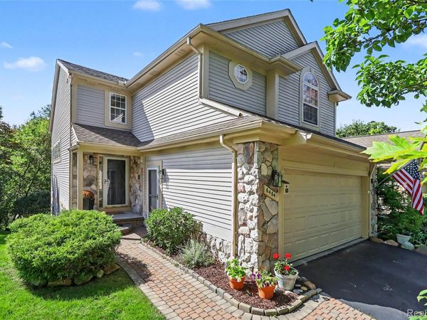 6464 Waters Edge Way , Independence Township, Mi 48346