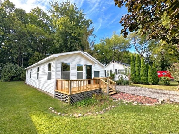 822 Bluewater Drive, Monticello, IN 47960