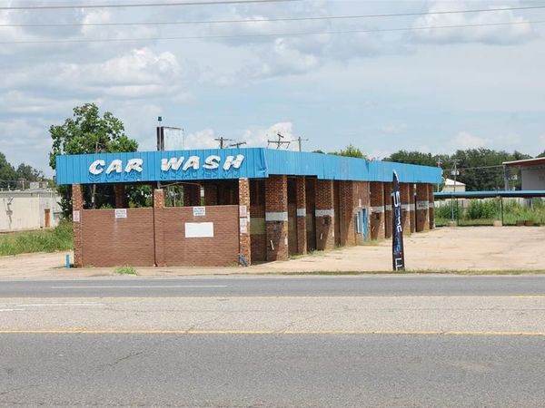 1826 North Market , Shreveport, LA 71107