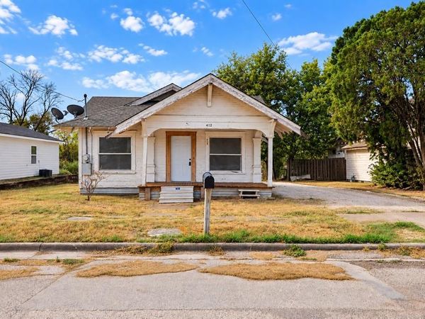 412 Dalton Street , Hillsboro, TX 76645