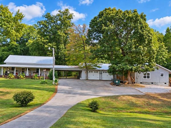 2225 Winona Rd, Huntsville, TN 37756