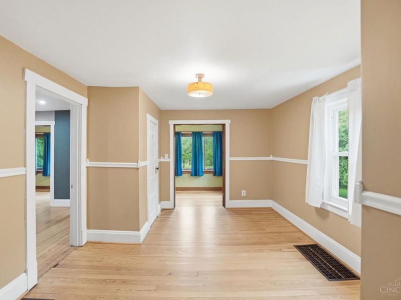 6951 Lesourdsville West Chester Road, Liberty Township, OH 45011 Photo 16