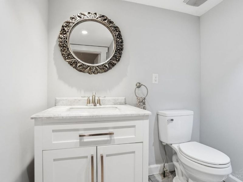 6951 Lesourdsville West Chester Road, Liberty Township, OH 45011 Photo 18