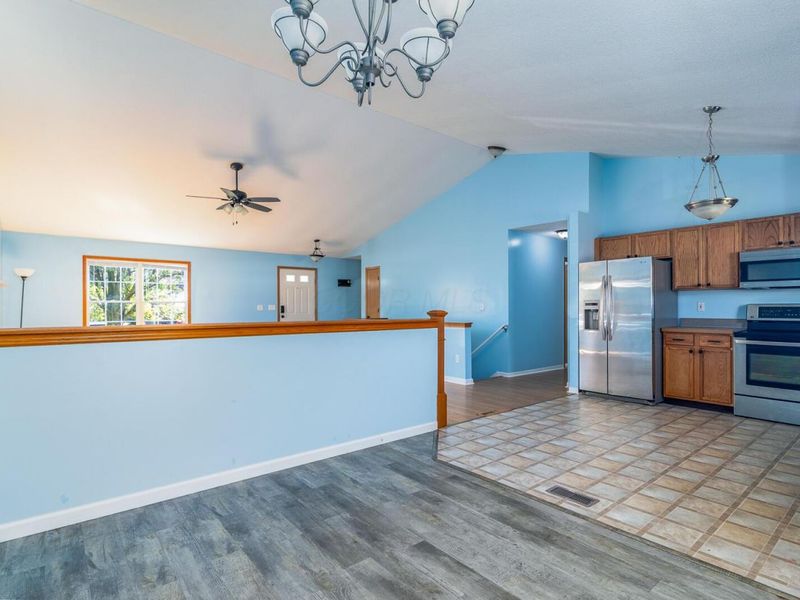 363 Belfair Drive , Galloway, OH 43119 Photo 15